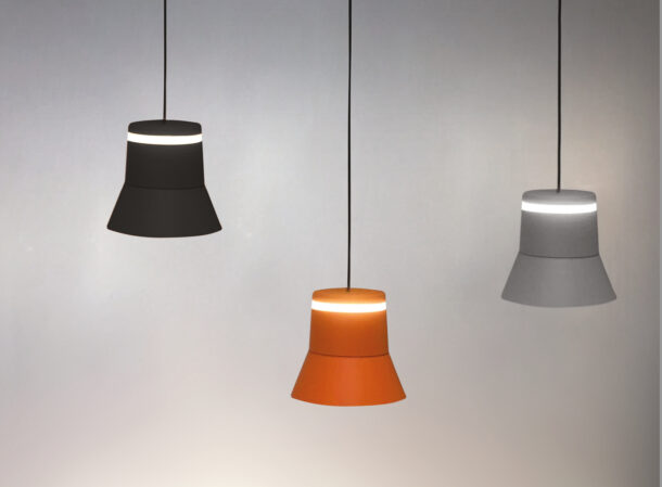 Vivida International CLOCHE2