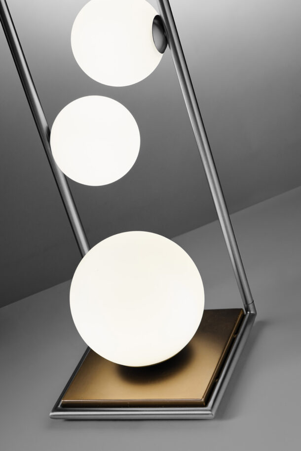 Miloox 1744.362 Buble Tavolo 4sfere Particolare