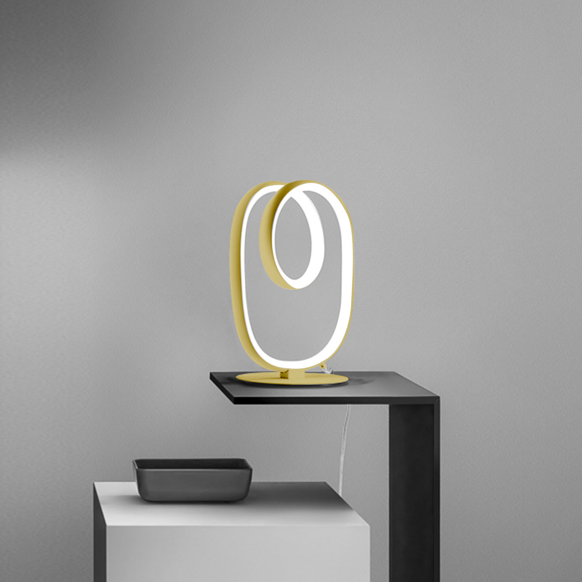 Gealuce lampada tavolo DIVA L oro