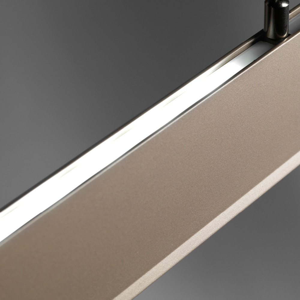 Vivida International Sospensione Segmento 0100.30.SA WN(1)