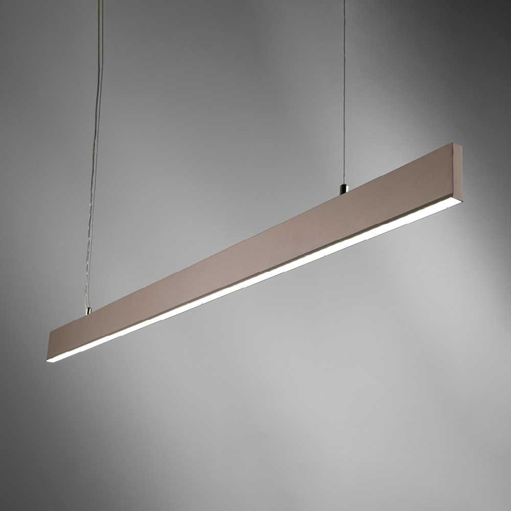 Vivida International Sospensione Segmento 0100.30.SA WN(2)