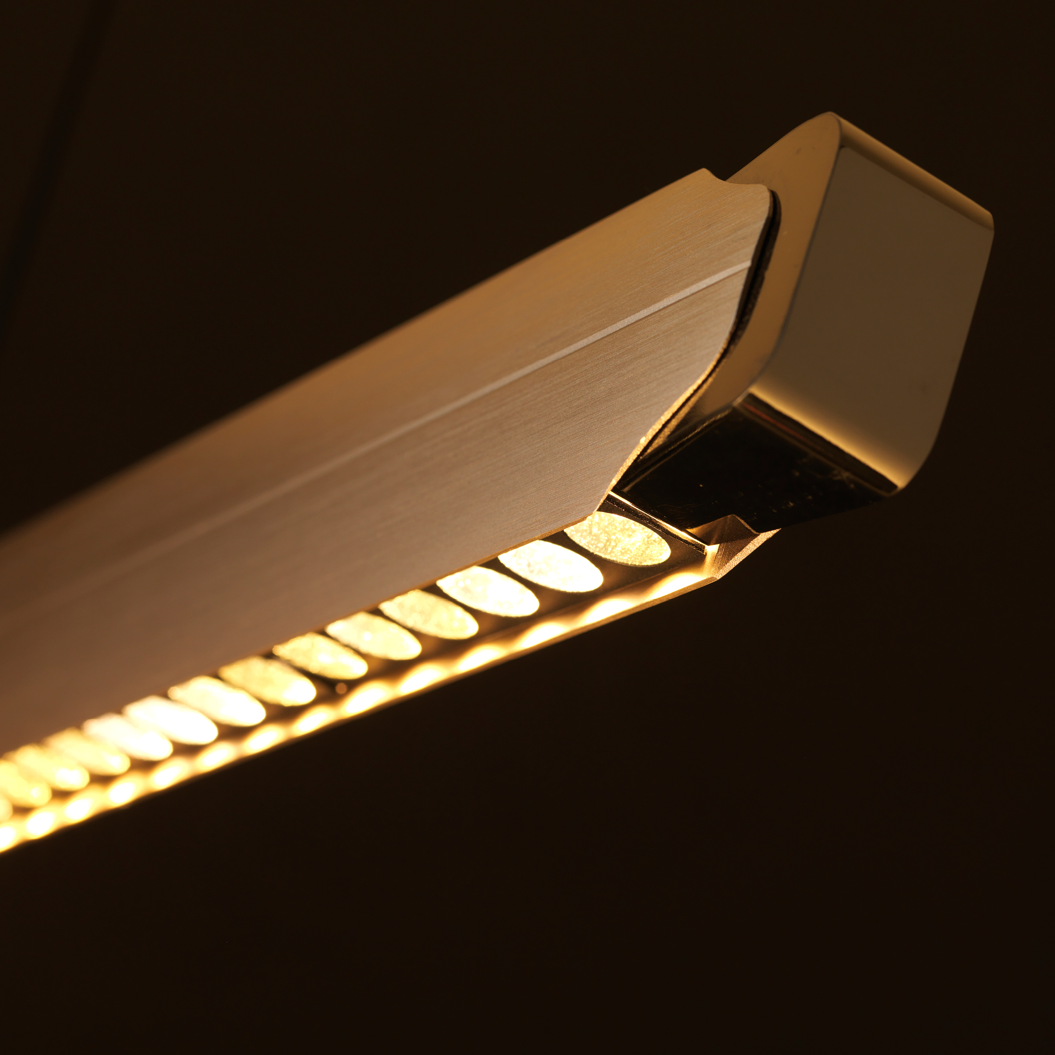Vivida International Blade pendant lamp 0103.30.BZ(1)