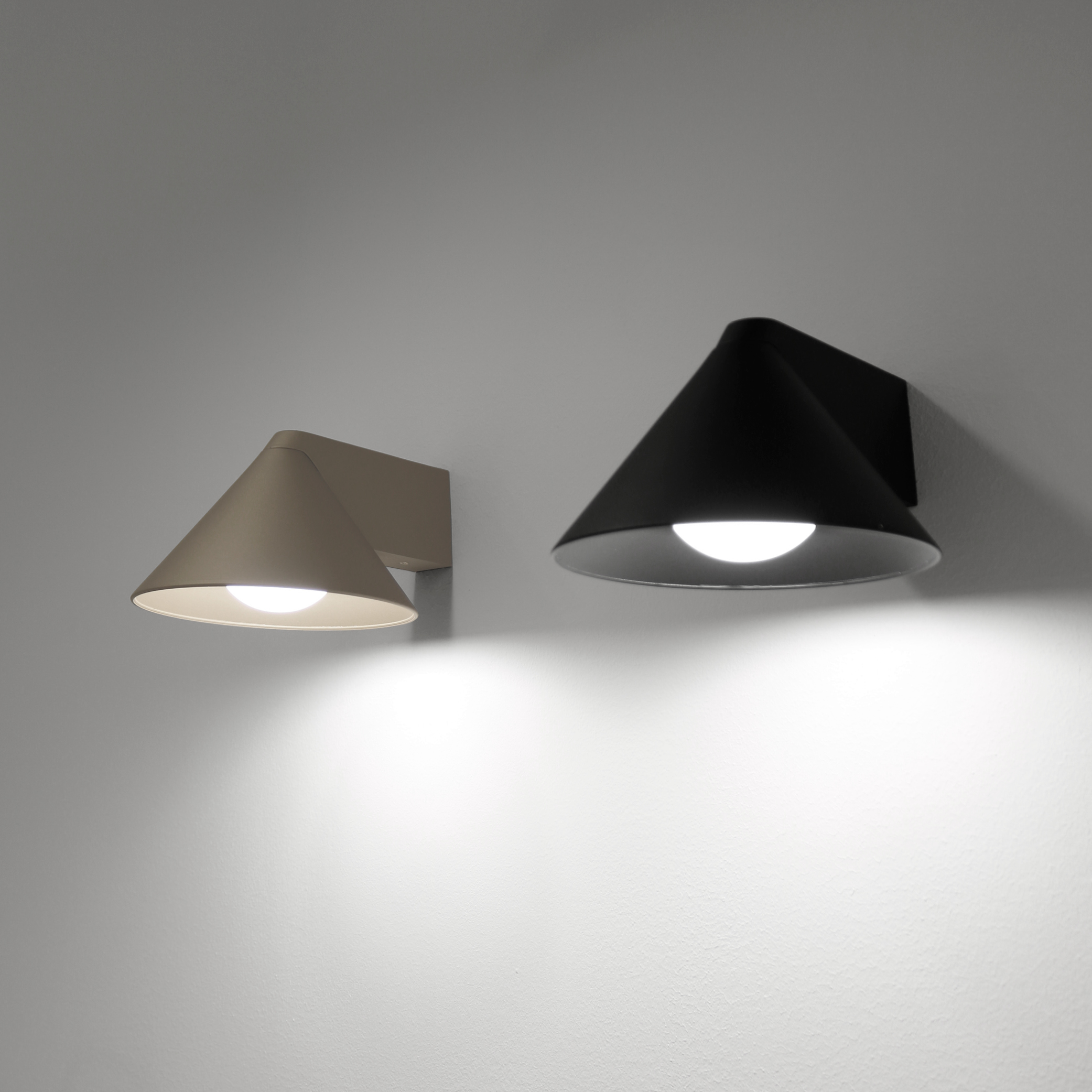 Vivida International Luminelle Applique PLS015.10.AN E SA (1)
