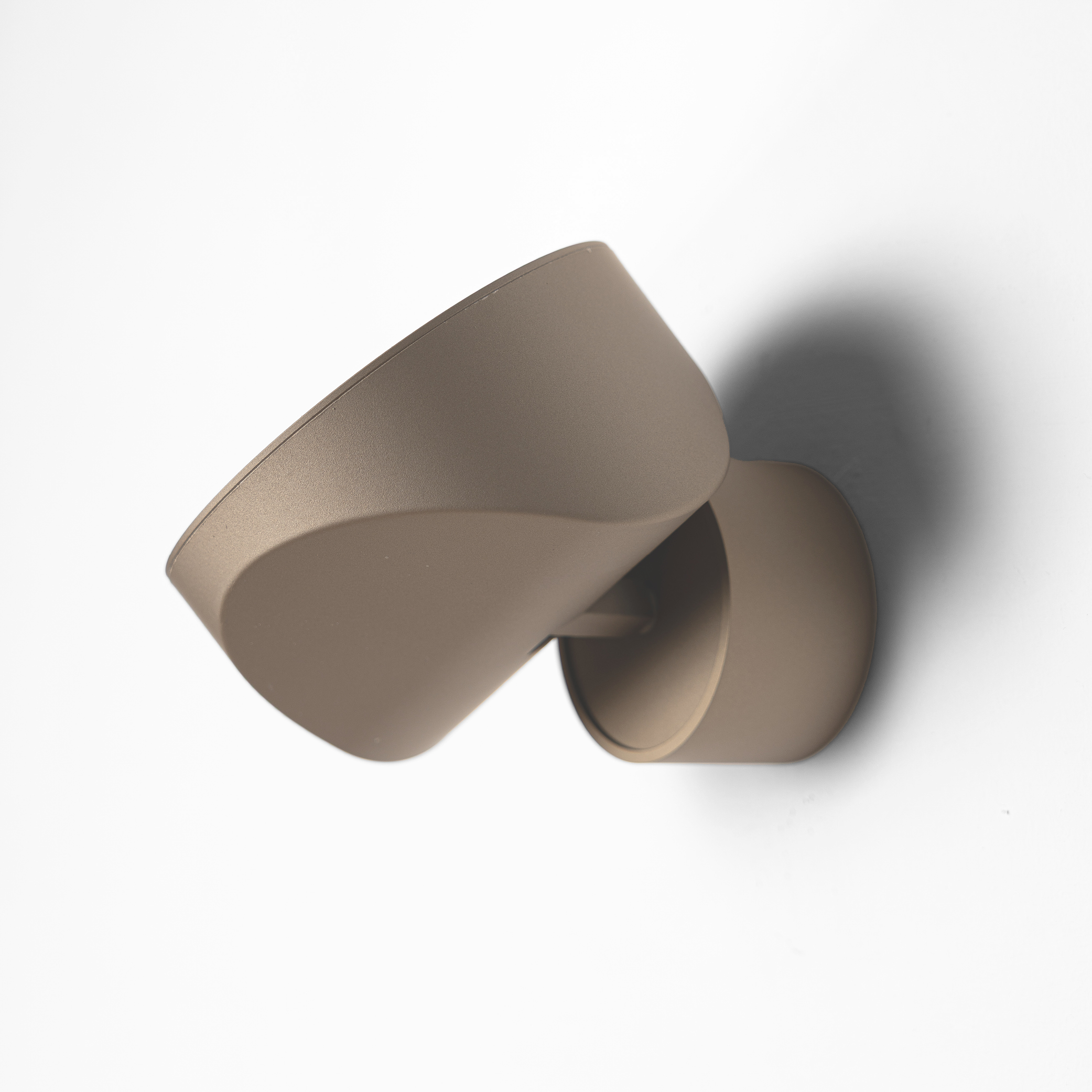 Vivida International Tarp Wall lamp PLS011.10.SA D WN (4)