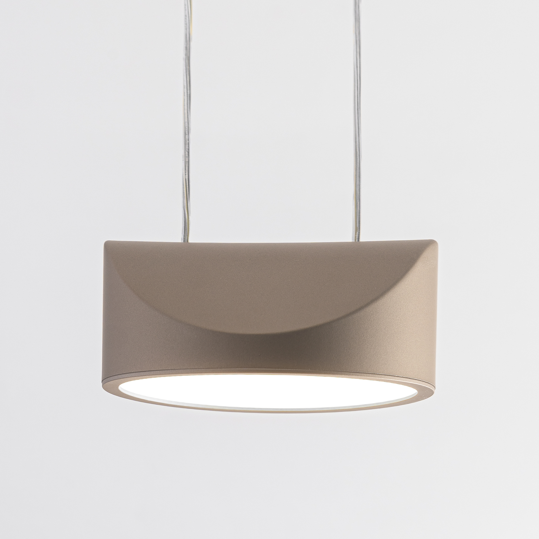Vivida International Tarp Pendant PLS011.30.SA D WN DETAIL (3)
